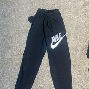 Nike youth XL Sweatpants